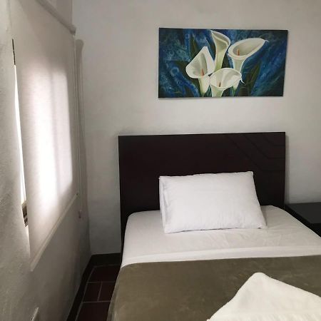 Hostal Rous San Gil Extérieur photo